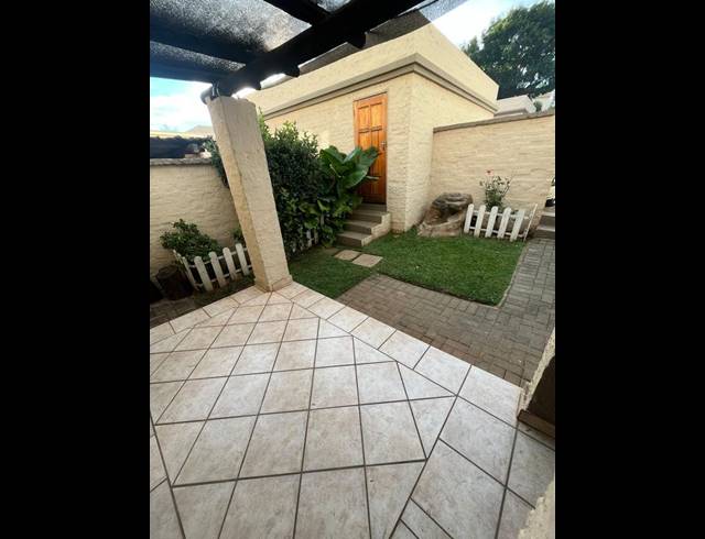 2 BEDROOM PROPERTY TO RENT IN PRETORIUSPARK